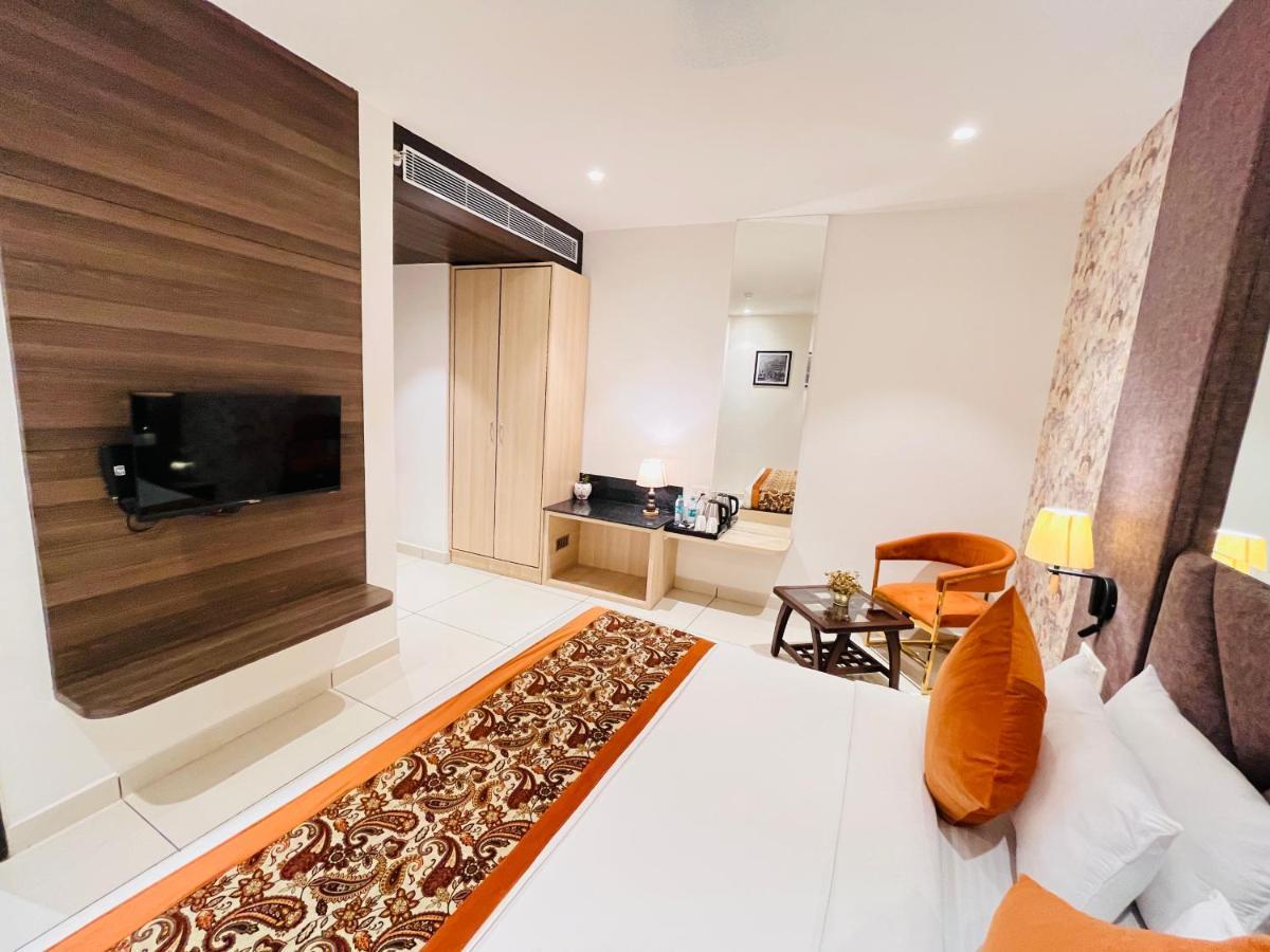 Hotel The Savode - Just 2 Mins From Golden Temple Amritsar Exteriér fotografie