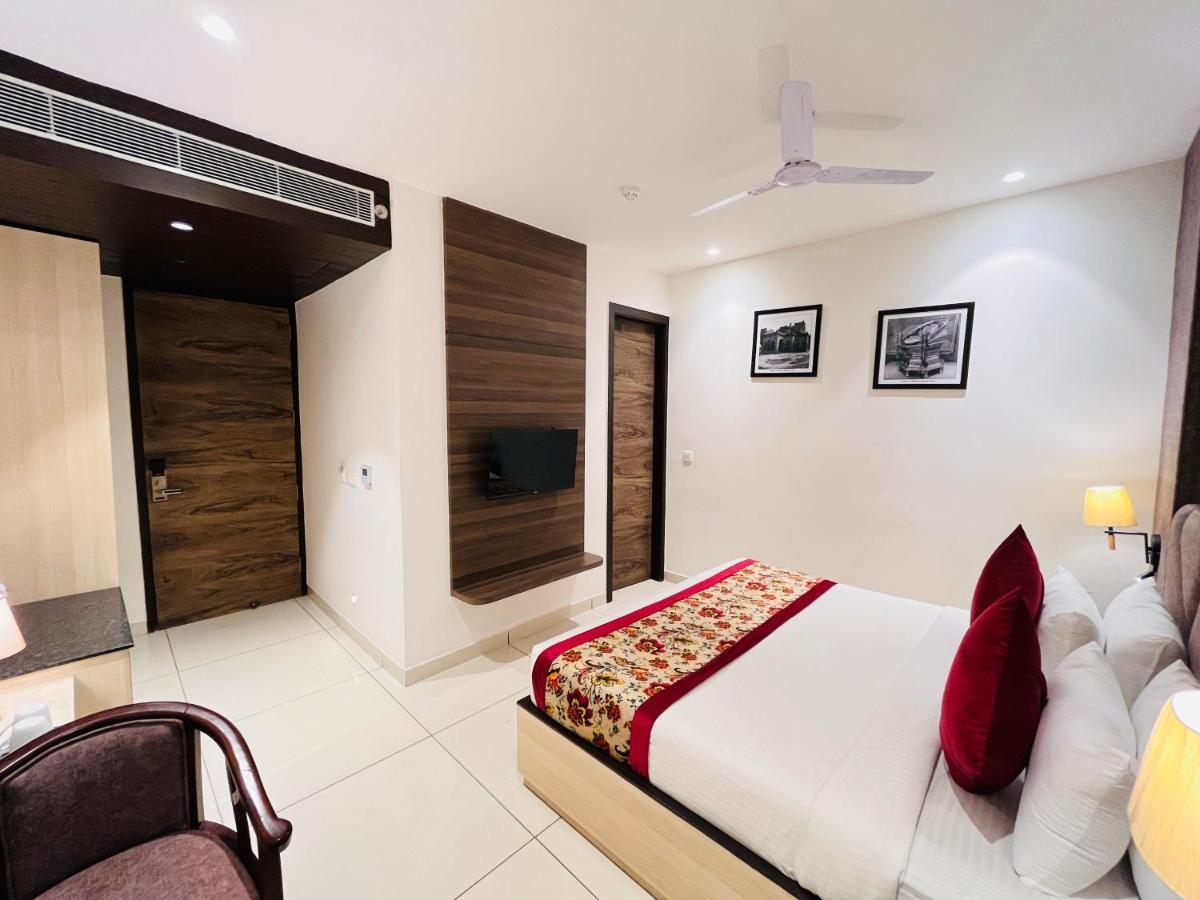 Hotel The Savode - Just 2 Mins From Golden Temple Amritsar Exteriér fotografie