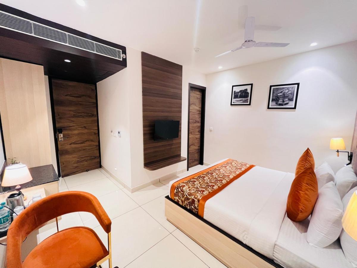 Hotel The Savode - Just 2 Mins From Golden Temple Amritsar Exteriér fotografie