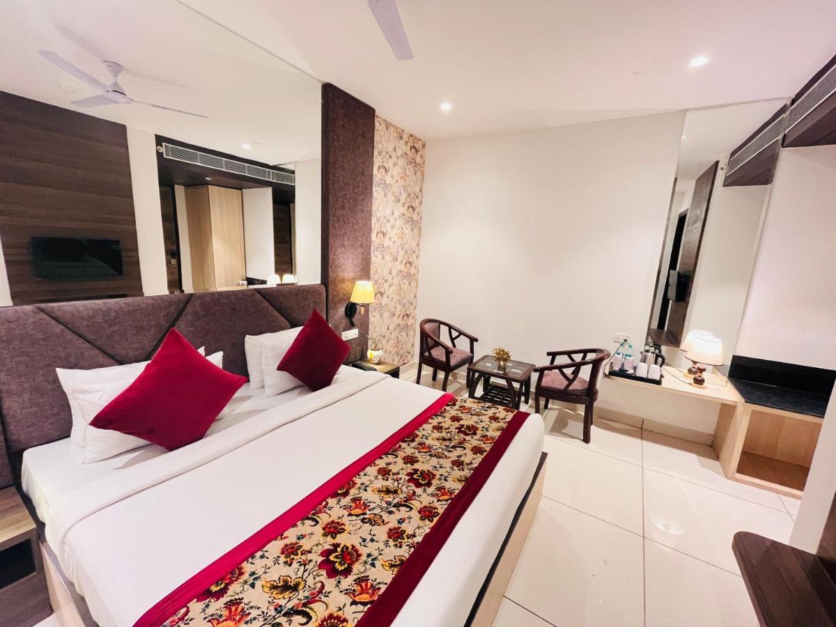 Hotel The Savode - Just 2 Mins From Golden Temple Amritsar Exteriér fotografie
