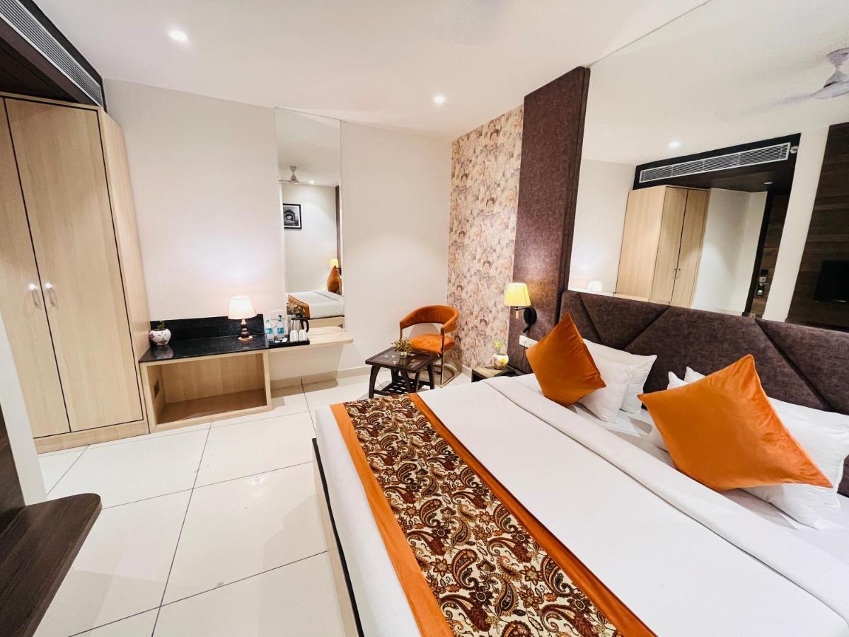 Hotel The Savode - Just 2 Mins From Golden Temple Amritsar Exteriér fotografie