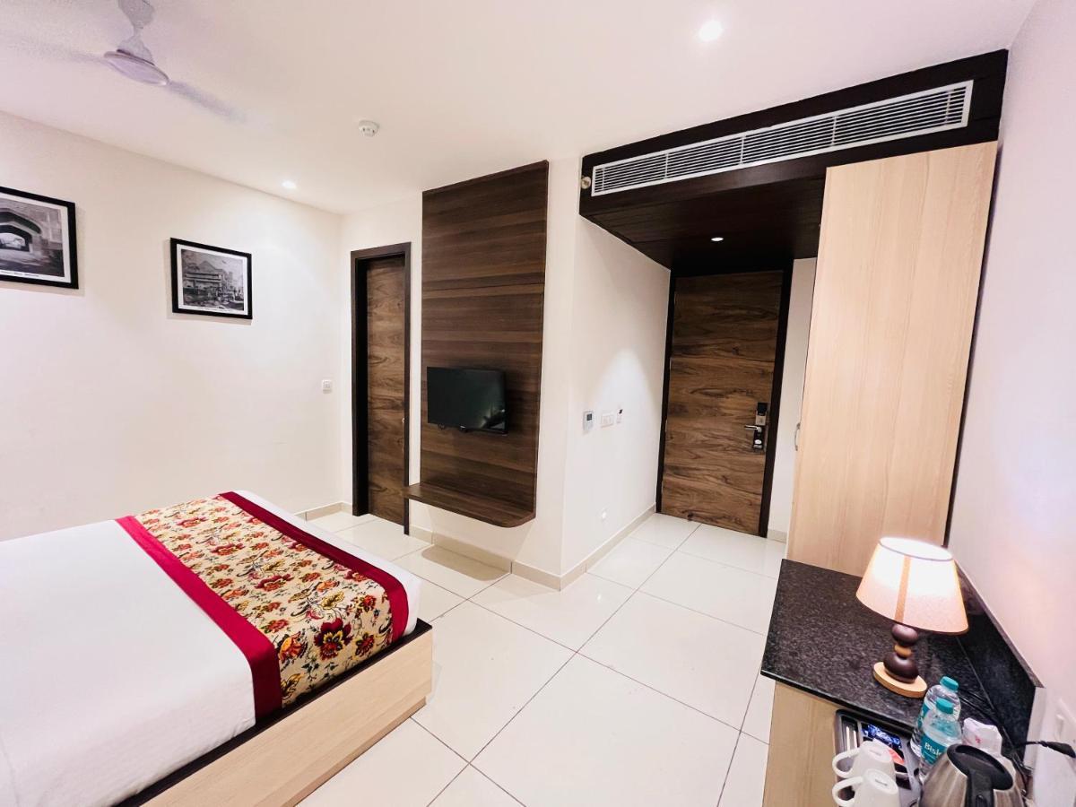 Hotel The Savode - Just 2 Mins From Golden Temple Amritsar Exteriér fotografie