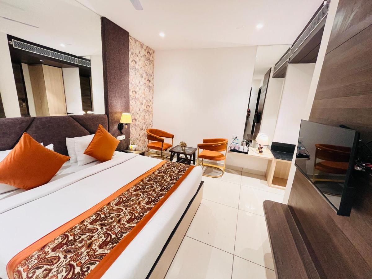 Hotel The Savode - Just 2 Mins From Golden Temple Amritsar Exteriér fotografie