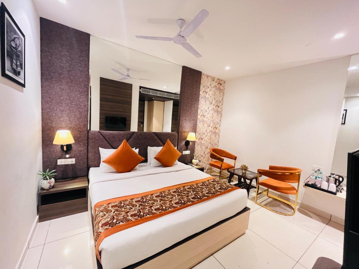 Hotel The Savode - Just 2 Mins From Golden Temple Amritsar Exteriér fotografie