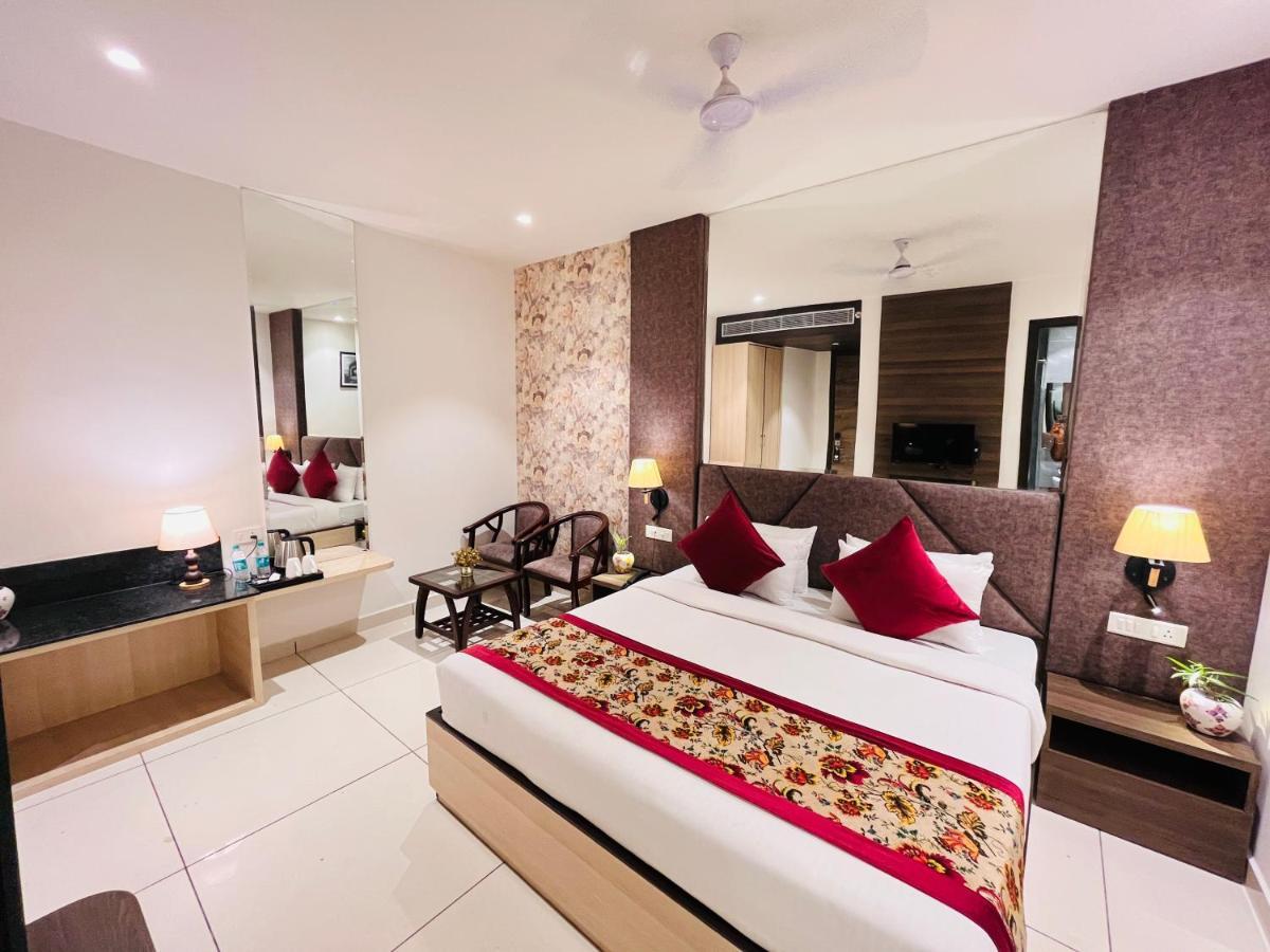 Hotel The Savode - Just 2 Mins From Golden Temple Amritsar Exteriér fotografie